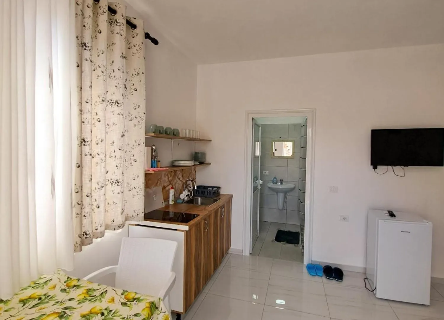 Villa Troi Beach House Vlore